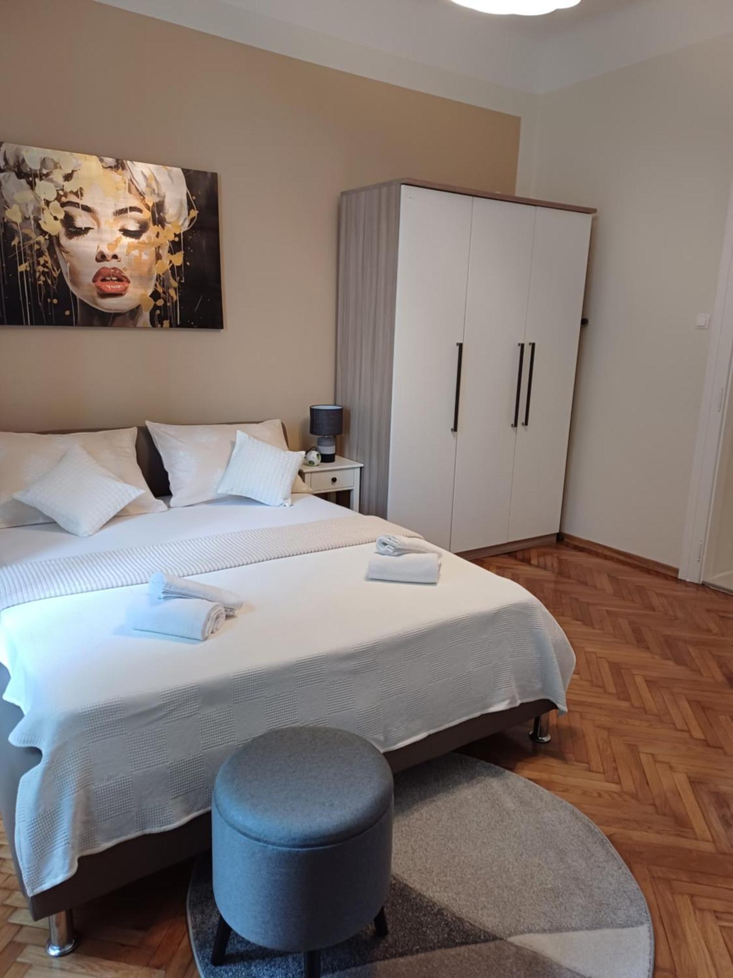 Apartment Zdenka - 100 M From The Beach Abbazia Esterno foto