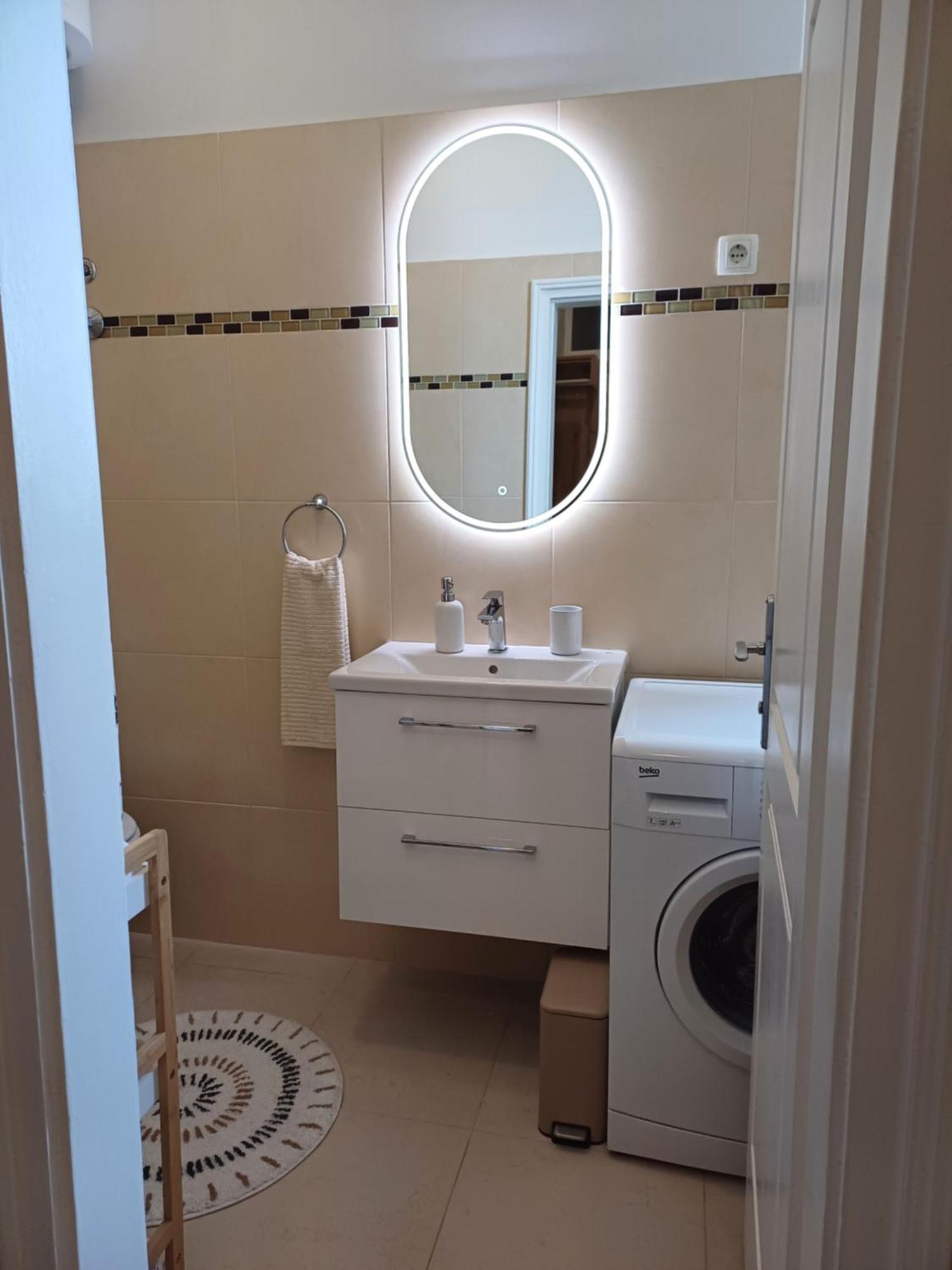 Apartment Zdenka - 100 M From The Beach Abbazia Esterno foto